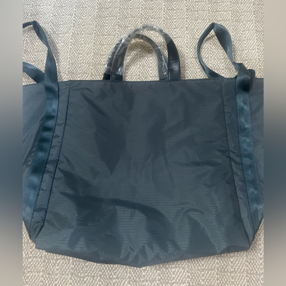 New Free People Tote - Picture 6 of 8